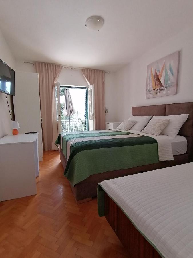 Apartment Borovi With Terrace And Parking Podaca Exterior photo